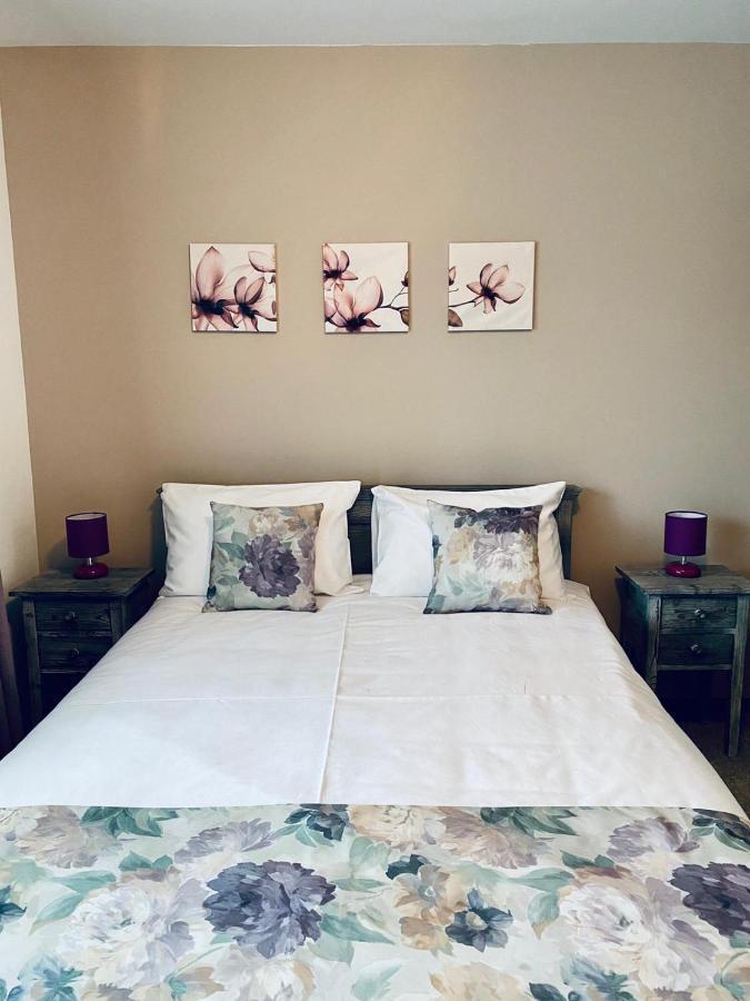 Casa Ankeli Bed & Breakfast Busteni Ngoại thất bức ảnh