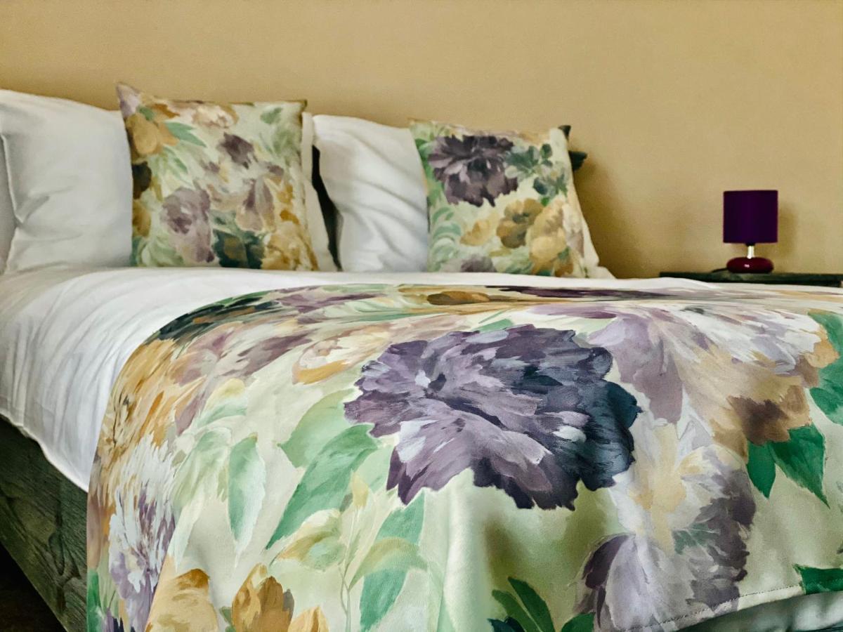 Casa Ankeli Bed & Breakfast Busteni Ngoại thất bức ảnh